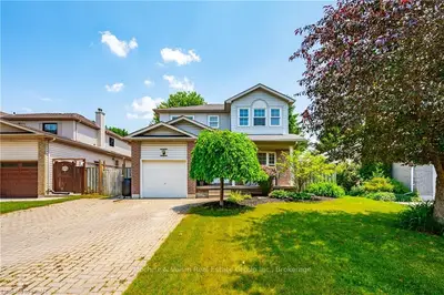 714 WOODHILL Drive, Centre Wellington, ON N1M 3M8
