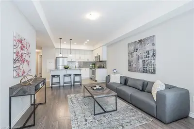 333 GOSLING Gardens 107, Guelph, ON N1L 0K4
