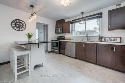 42 MEADOWLANE Drive, Kitchener, ON N2N 1E9