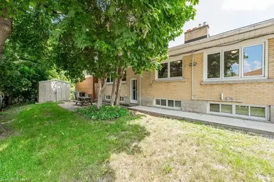 95 COLLEGE Avenue W B, Guelph, ON N1G 5K5