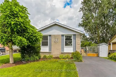 850 Kelsowood Lane, Centre Wellington, On N1m 3k7