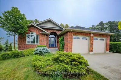 165 RUBY'S Crescent, Wellington North, ON N0G 2L2