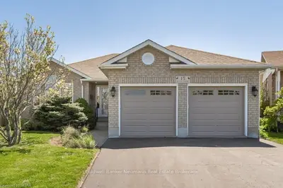 15 KELLY Court, Guelph, ON N1K 1W3