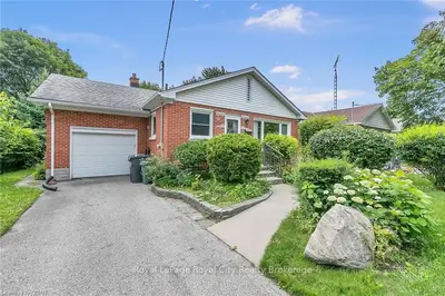 12 Collingwood Street, Guelph, ON N1E 3R1