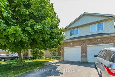 85 York Street E, Centre Wellington, On N0b 1s0