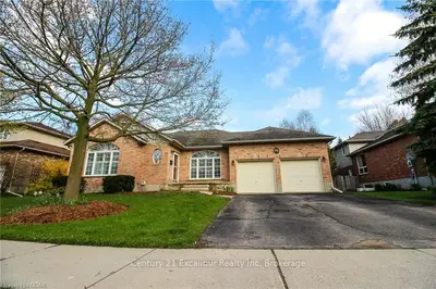 98 YORK Street E, Centre Wellington, ON N0B 1S0