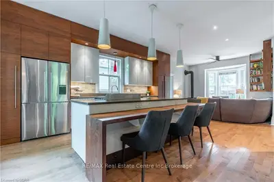 154 PALMER Street, Guelph, ON N1E 2R6