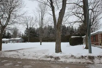347 Part 3 Erb Street, Centre Wellington, On N0b 1s0