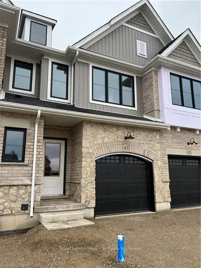 43 Hedley Lane, Centre Wellington, On N0b 1s0
