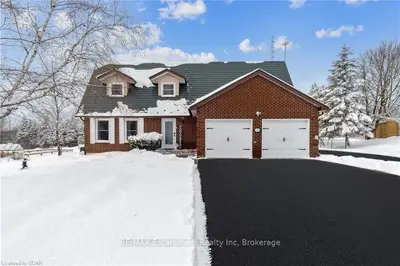 7 Sandalwood Drive, Erin, On N0b 1h0