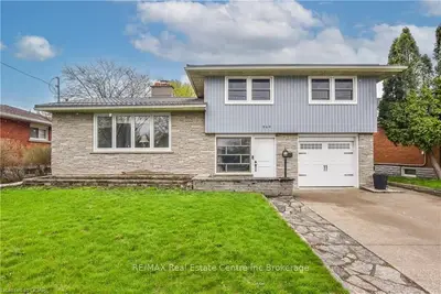 949 WINTERHALT Avenue, Cambridge, ON N3H 4J7