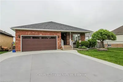 416 FLANNERY Drive, Centre Wellington, ON N1M 3P4