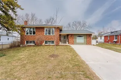 160 ISABELLA Street W, Wellington North, ON N0G 1A0