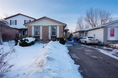 339 Strathallan Street, Centre Wellington, On N1m 3k8
