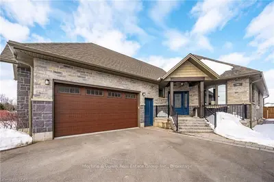98 Bridge Street, Centre Wellington, On N0b 1s0