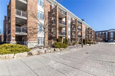 65 BAYBERRY Drive C109, Guelph, ON N1G 5K8