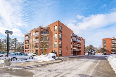 217 Scotland Street 301, Centre Wellington, On N1m 3l8