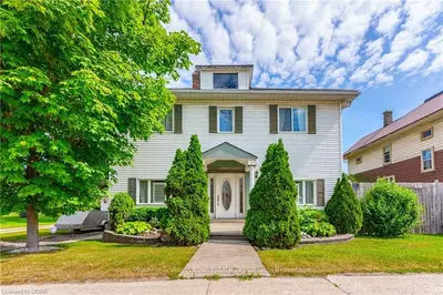 120 SMITH Street, Wellington North, ON N0G 1A0