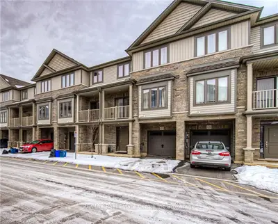 77 Diana Avenue 127, Brantford, On N3t 0r6