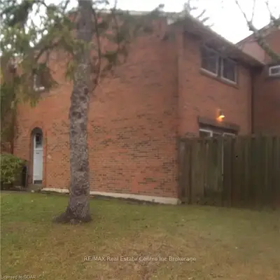 201 SILVERCREEK Parkway N 46, Guelph, ON N1H 3T4