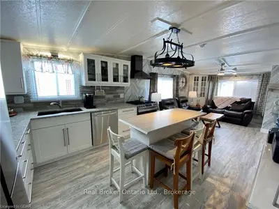 580 BEAVER CREEK Road 168, Waterloo, ON N2J 3Z4