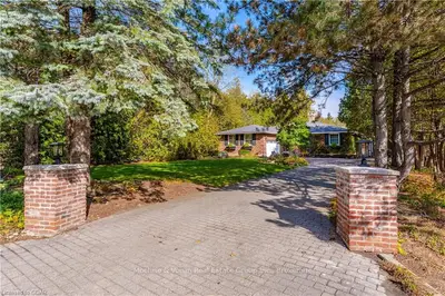 452 South River Road, Centre Wellington, On N0b 1s0