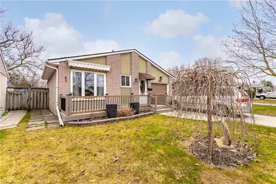 216 PARKSIDE Drive E, Centre Wellington, ON N1M 3E8