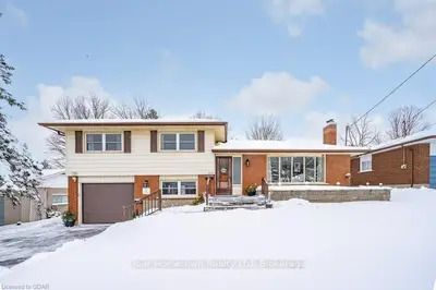 540 Mcalister Street, Centre Wellington, On N1m 2g7