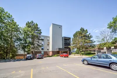9 AJAX Street 303, Guelph, ON N1H 2A9