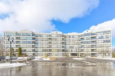 107 BAGOT Street 403, Guelph, ON N1H 8H5
