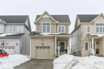81 Goodall Court, Centre Wellington, On N1m 0c8