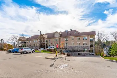 19 Stumpf Street 109, Centre Wellington, On N0b 1s0