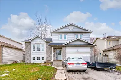 212 PHILIP Court, Centre Wellington, ON N1M 3M9