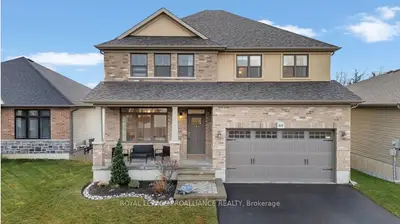 Detached in Belleville