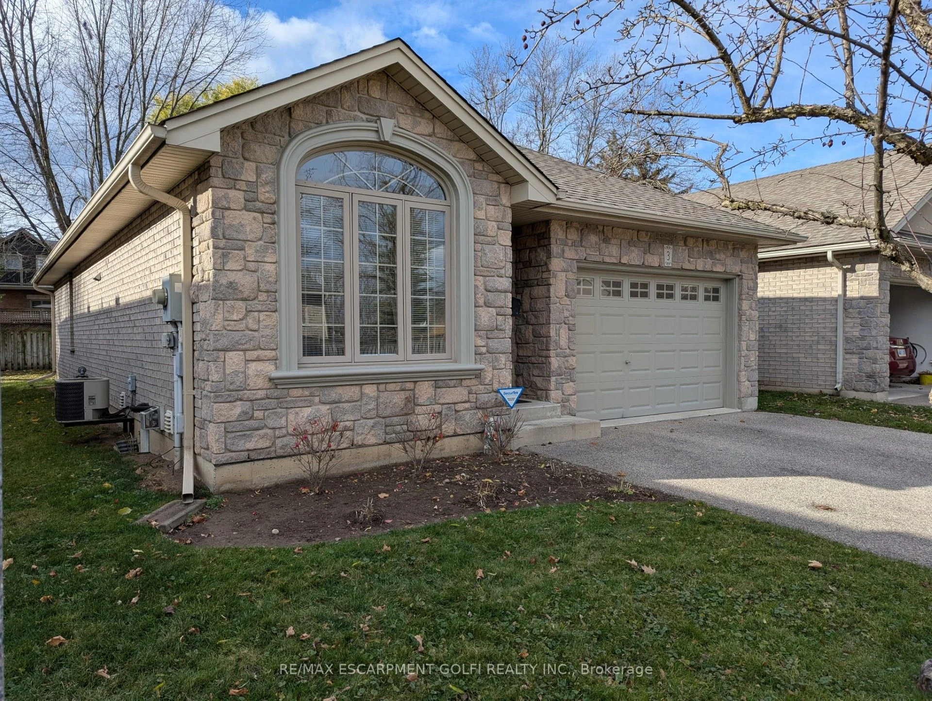 54 Glenwood Drive 3, Brantford, On N3s 3g6