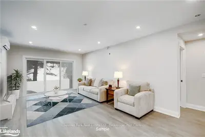 200 Anglo Street 302, Bracebridge, On P1l 1g4