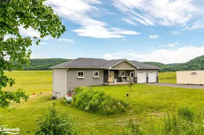 1216 North Mary Lake Road, Huntsville, On P1h 2j3