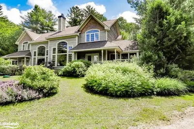 #carling 10-w3 3876 Muskoka Road 118, Muskoka Lakes, On, P0b 1j0