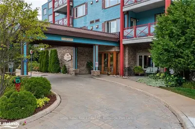 130 Steamship Bay Road 305, Gravenhurst, On P1p 1z9