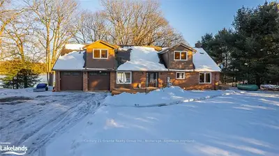 1008 Scarlet Oak Lane, Minden Hills, On K0m 2l1