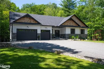 150 Deerfoot Trail, Huntsville, On M1h 0a8