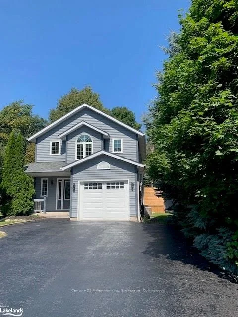 Detached in Blue Mountains