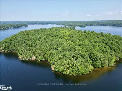 North Bohemia, Muskoka Lakes, On, P0b 1p0
