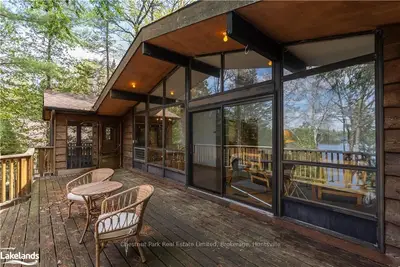 1055 East Walker Lake Drive, Lake Of Bays, On P1h 2j6
