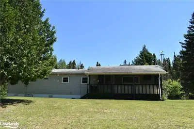 1653 PICKEREL AND JACK LAKE Road, Armour, ON P0A 1C0