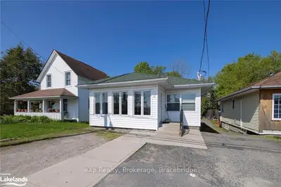 56 W Gibson Street, Parry Sound, On P2a 1b4