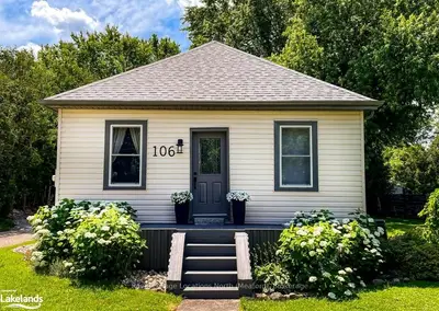 Detached in Meaford