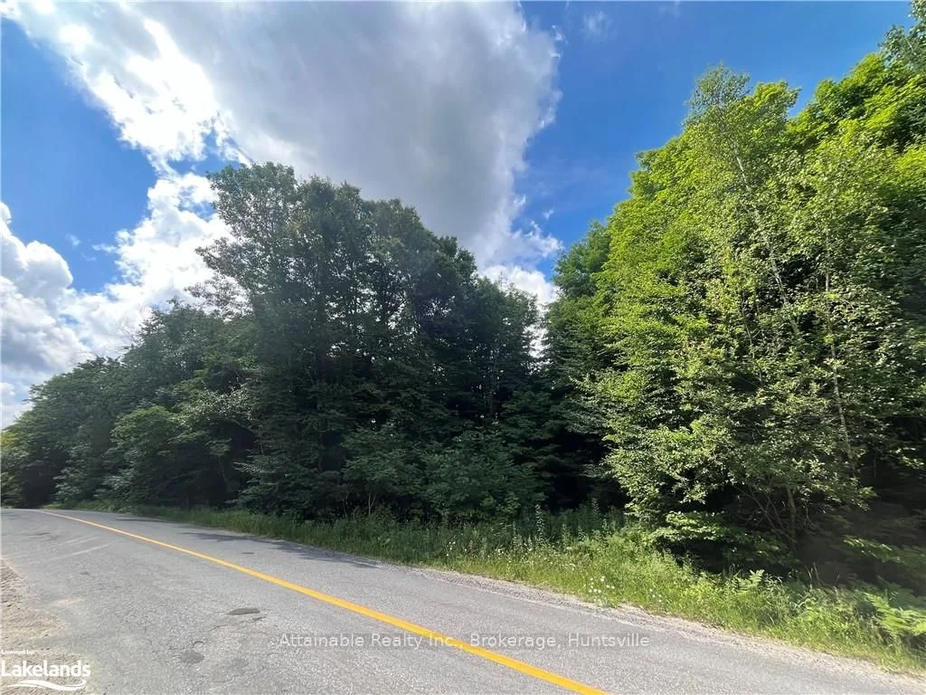 614 Hoodstown Road, Huntsville, On P1h 2j2