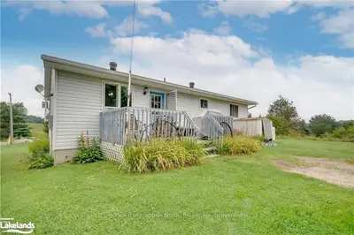 Detached in Bracebridge