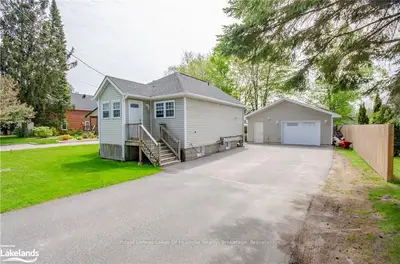 194 Quebec Street, Bracebridge, On P1l 1e3